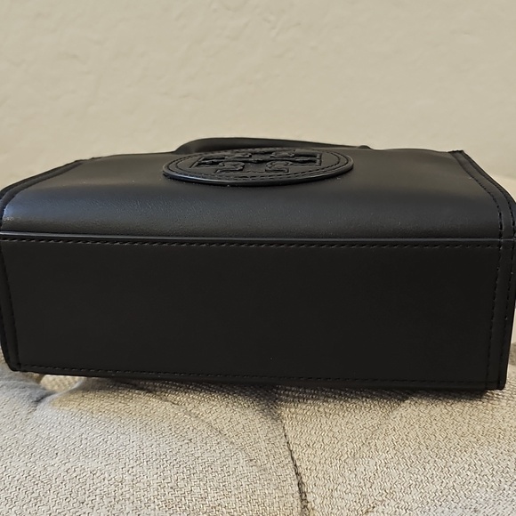 Tory Burch - Picture 5 of 7